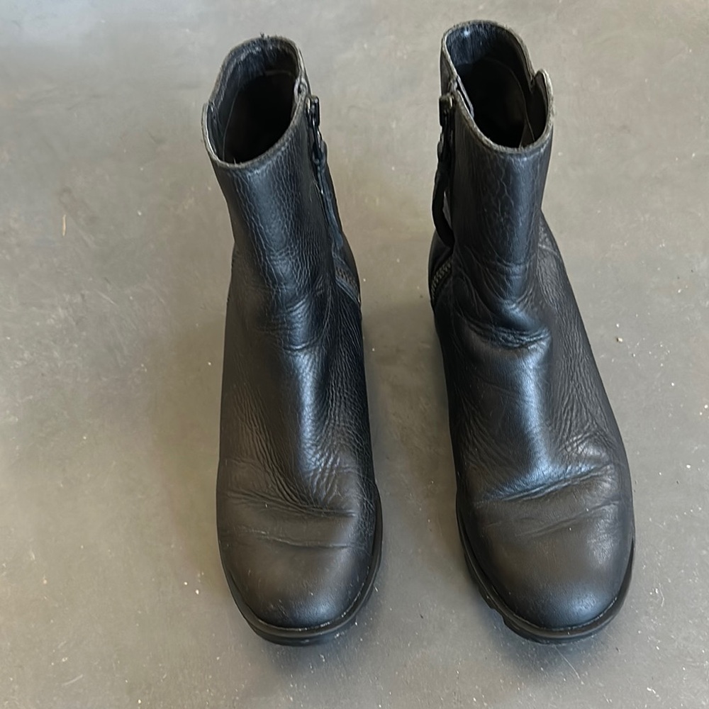 Sorel Black Leather Emilie Boots - Picture 2 of 5